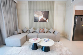 Like Home - 5203 Modern 2-Bedroom Apartment with Panoramic Views